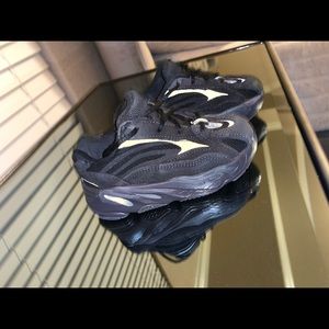 Utility Black Yeezy Boost 700 Size 8C